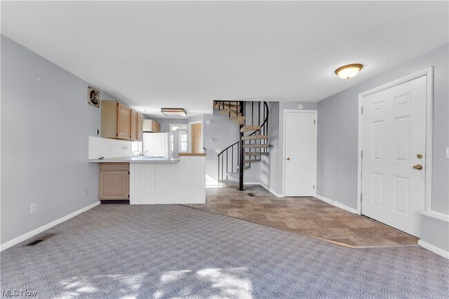 Building Photo - 10295 Stafford Rd