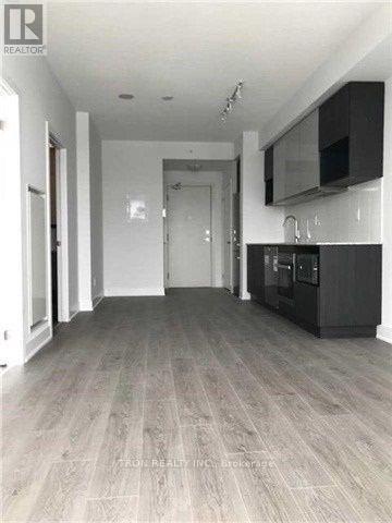 Building Photo - 99 The Donway W