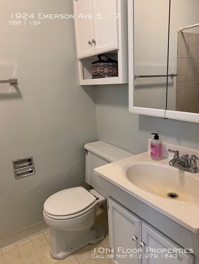 Primary Photo - 1924 Emerson Ave S, - 7 - 1 full bath