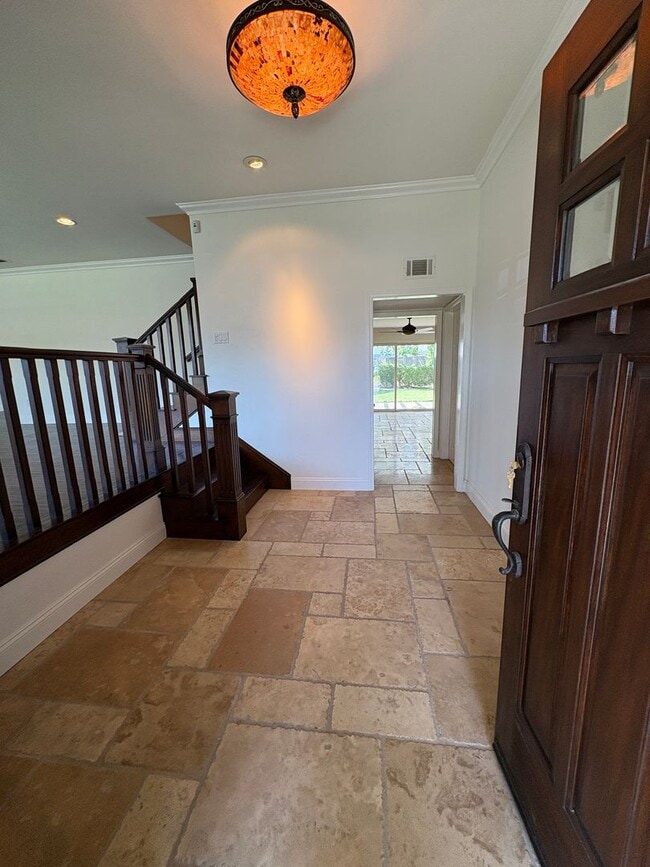 Building Photo - Spacious House - 2 stories - 4 Bedrooms + 2.5 Baths & large 2 car garage