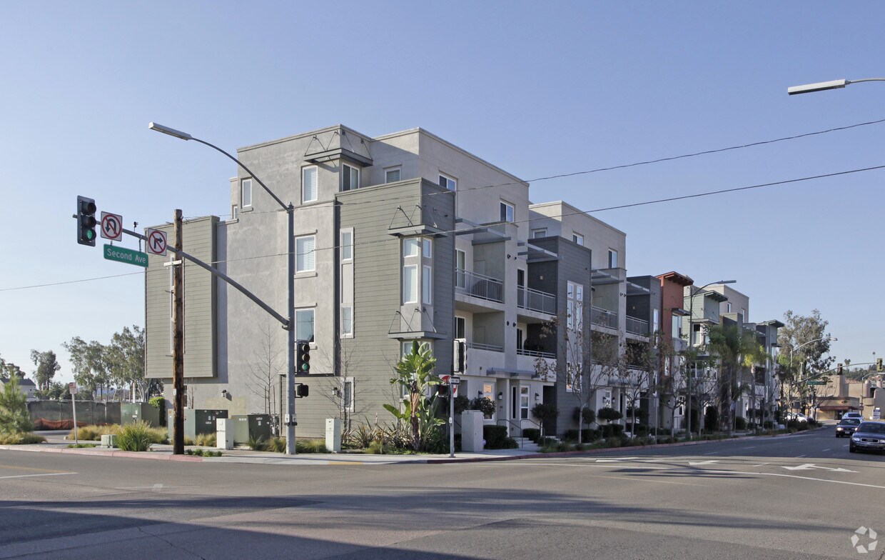 Foto principal - 205 W Orange St