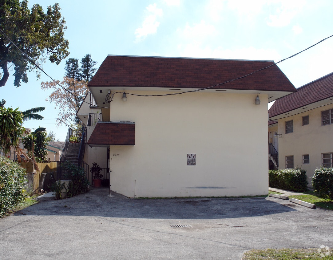 Primary Photo - 2024 NW 1st St