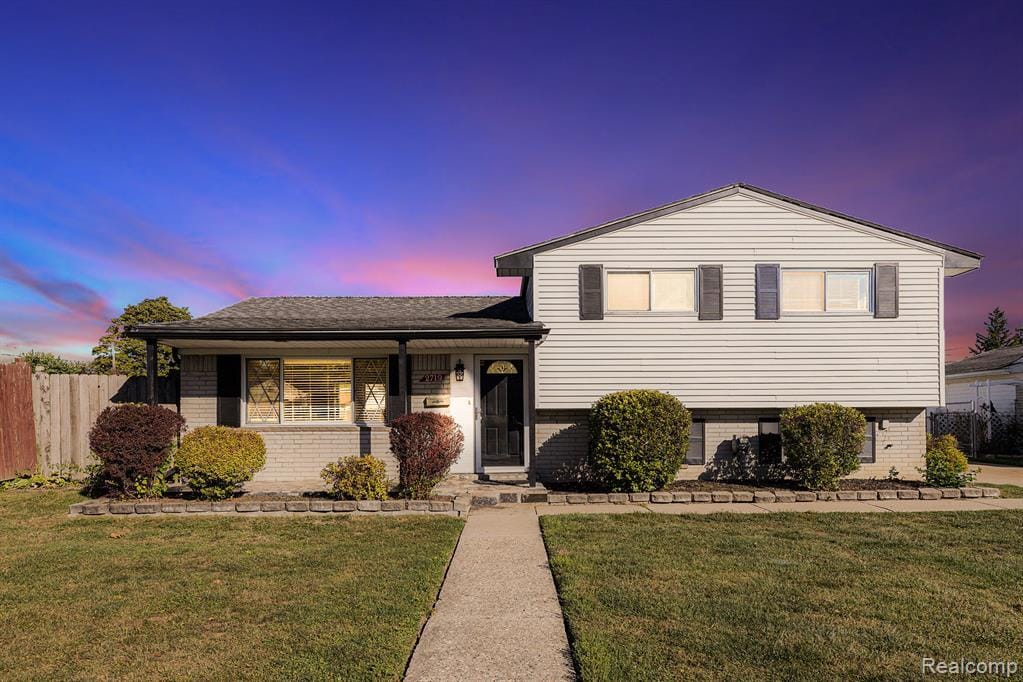 Primary Photo - 2719 Pall Mall Dr