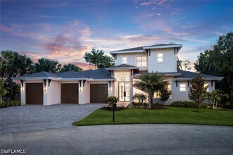 Building Photo - 2854 Coach House Way
