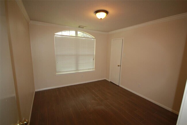 Foto del edificio - 5506 Dunbrook Park Ln