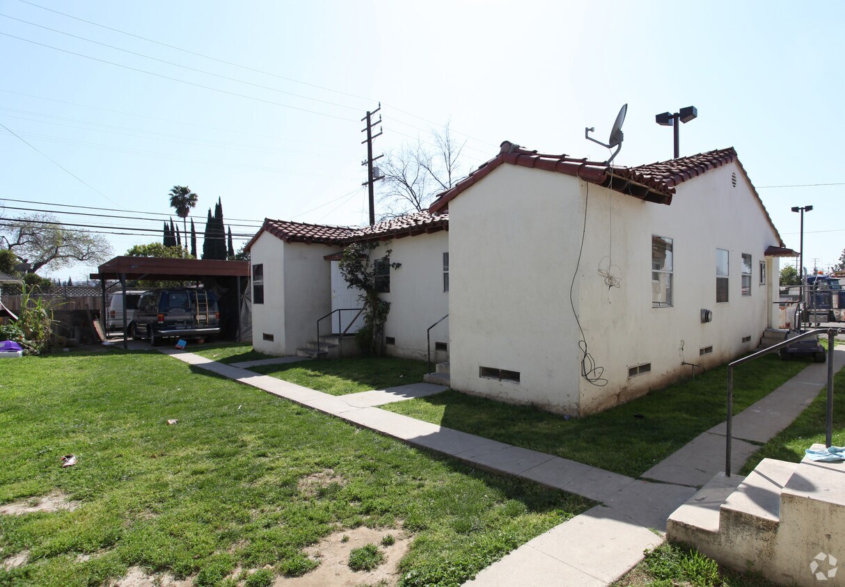 Building Photo - 1108 2nd St