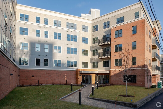 Quincy Ma Luxury Apartments For Rent Apartments Com