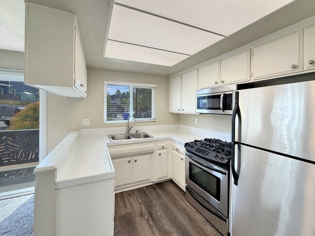 Foto del edificio - 825 Normark Terrace