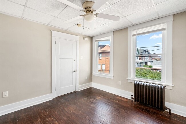 Building Photo - 282 9th St