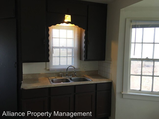 Foto del edificio - 7112 Decatur Rd