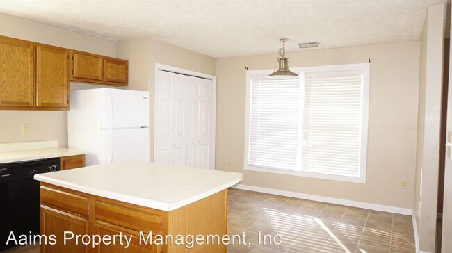 Building Photo - 3 br, 2 bath House - 724 Rim Road