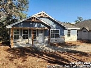 Building Photo - 151 Twin Elm Dr