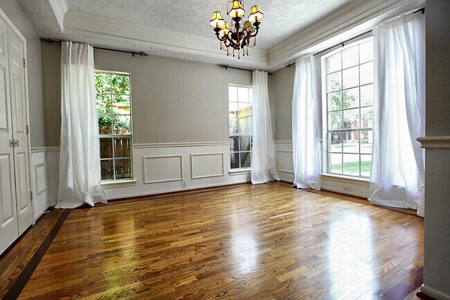 Foto del edificio - 7919 Wellington Ct S