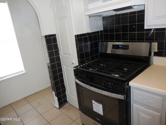 Building Photo - 5804 River Hollow Ct