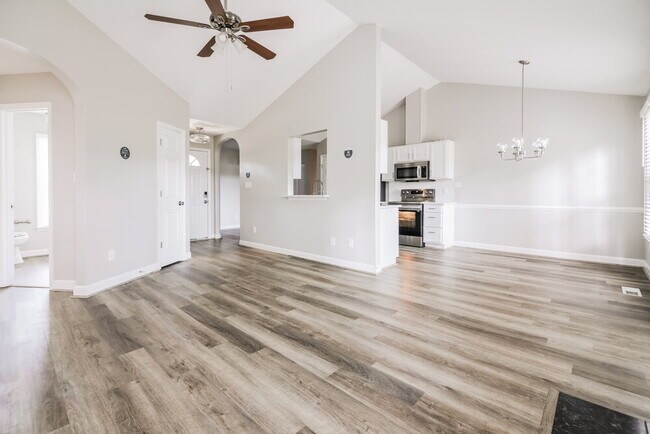 Foto del edificio - 998 St Catherines Dr