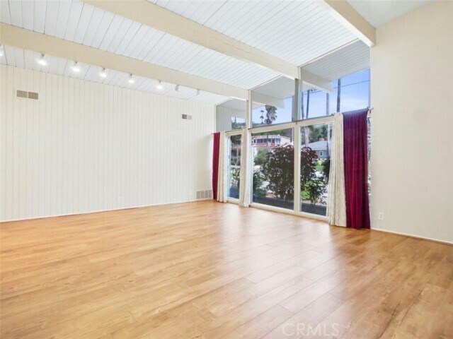 Building Photo - 2315 W Paseo Del Mar