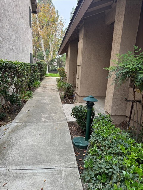 Foto del edificio - 1029 Carmel Cir