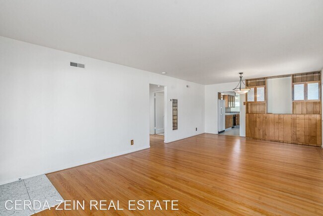 Foto del edificio - 3 br, 1 bath House - 14467 LOCUST ST 14467