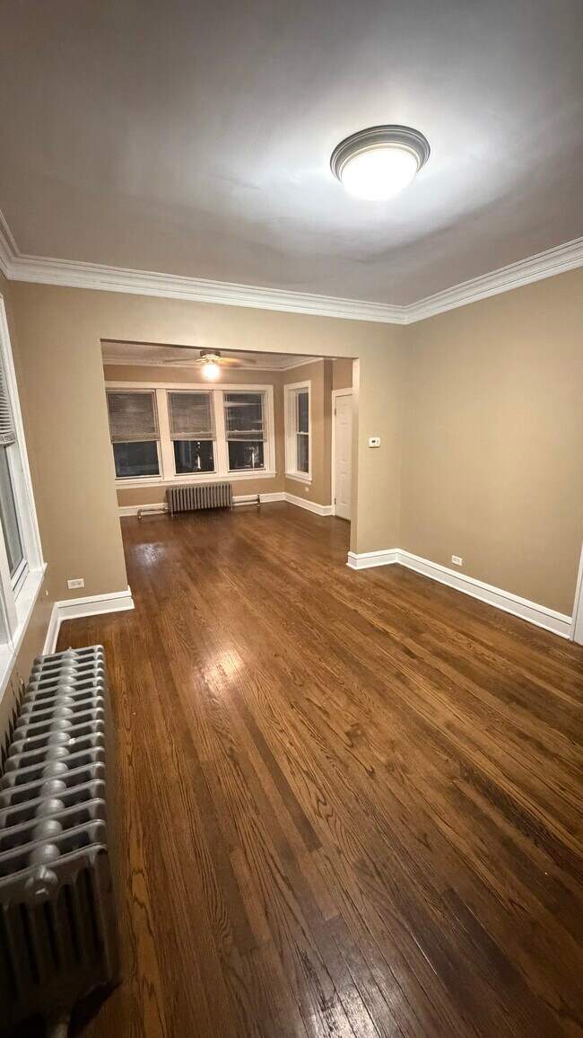 Foto del edificio - 6753 S Artesian Ave