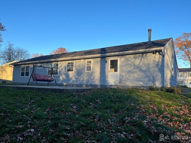 Foto del edificio - 66 Netherwood Cir