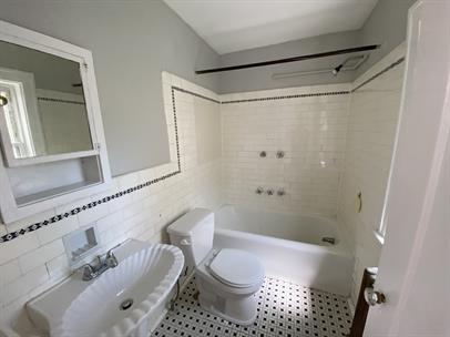 Building Photo - 2779 Main St