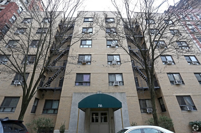 Building Photo - 316 W 84th St