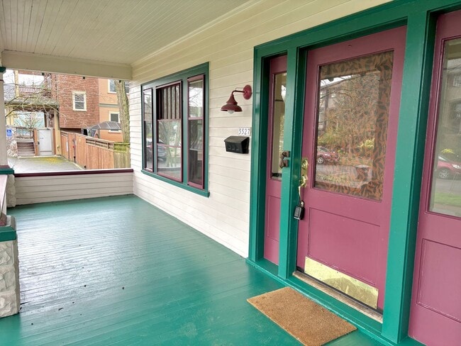 Building Photo - Historic and Spacious Humboldt Neighborhood Home w/ Covered Front/Back Patio and Huge Basement