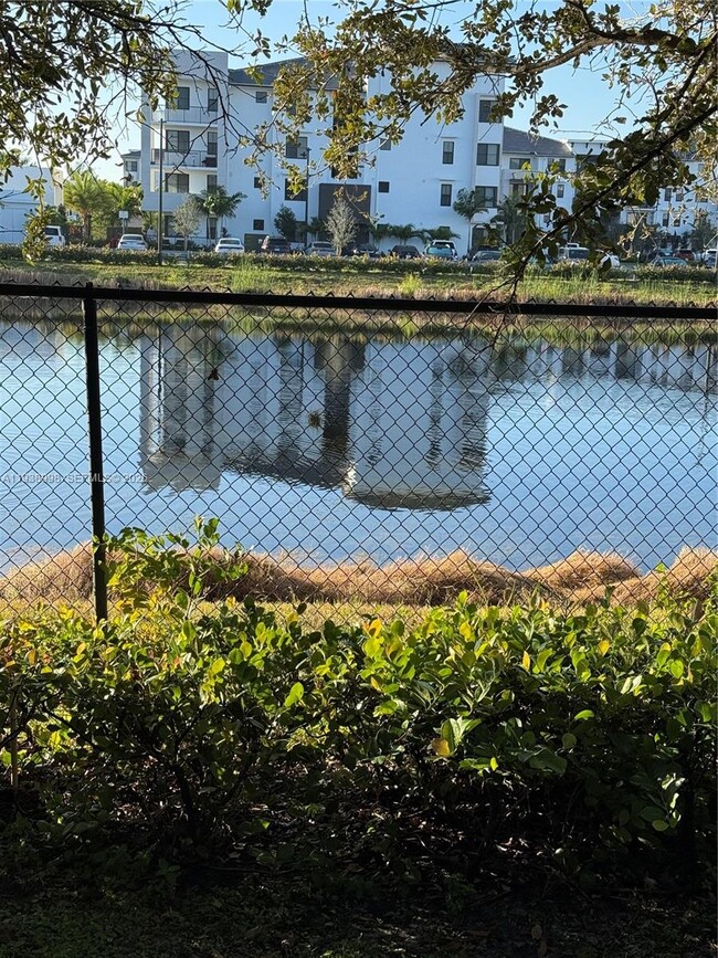 Foto del edificio - 12260 SW 27th St