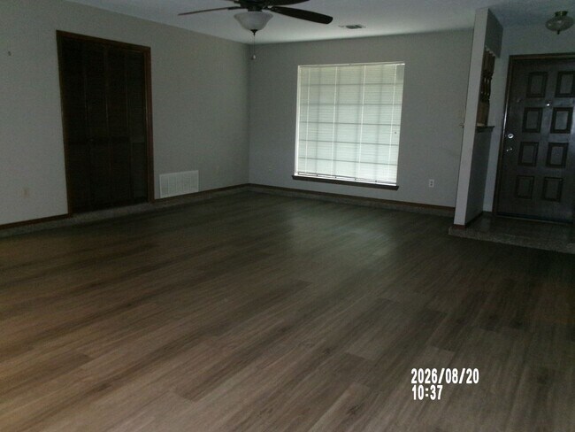 Foto del edificio - 7136 NW Birch Pl