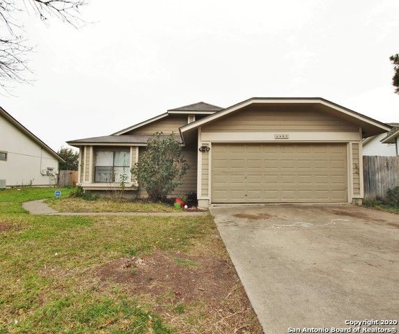 Primary Photo - 4407 MISTY SPRINGS DR