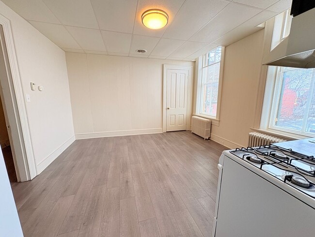 Building Photo - 135 S Duke St