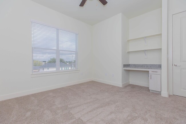 Bedroom - Ivy Point Friendswood