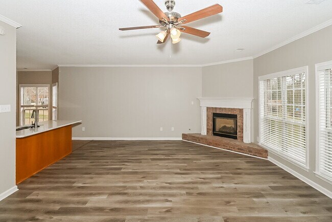 Foto del edificio - 3710 Shelby Cove