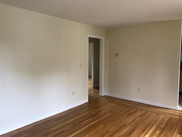 Building Photo - 2 bedroom in Middletown RI 02842