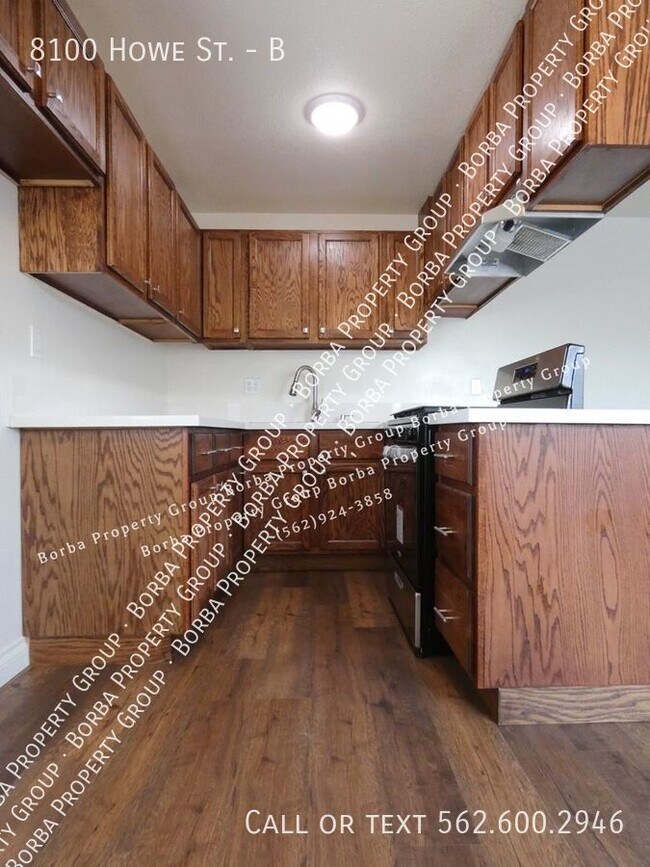 Foto del edificio - CHARMING 2 BEDROOM/ 1.5 BATH UPSTAIRS UNIT...