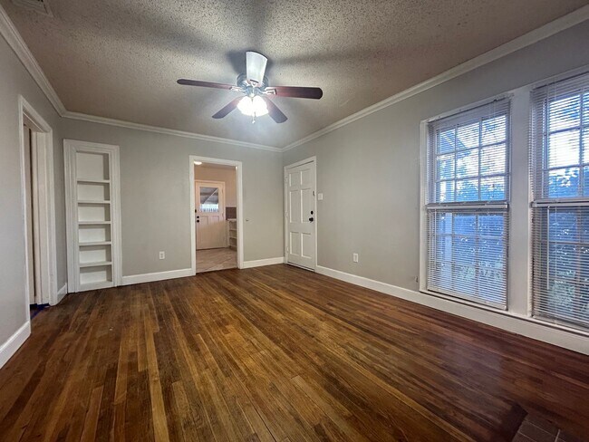 Foto del edificio - Beautiful Home near Tech and Hospital Dist...