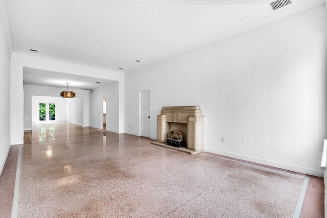 Foto del edificio - 1232 Lenox Ave.