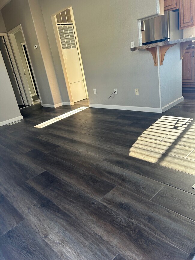 Sala de estar - 540 Shortt Rd