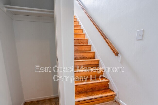 Foto del edificio - 1502 E Baltimore St