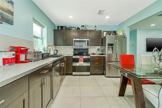 Foto del edificio - 216 SW 6th St