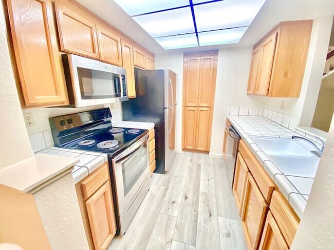 Foto del edificio - Adorable Townhome in Dublin CA