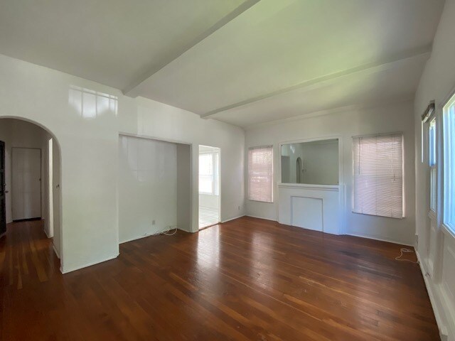 Living Room - 124 N Elm Dr