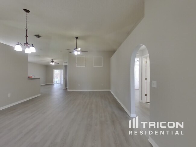 Foto del edificio - 1608 Cornerview Ln