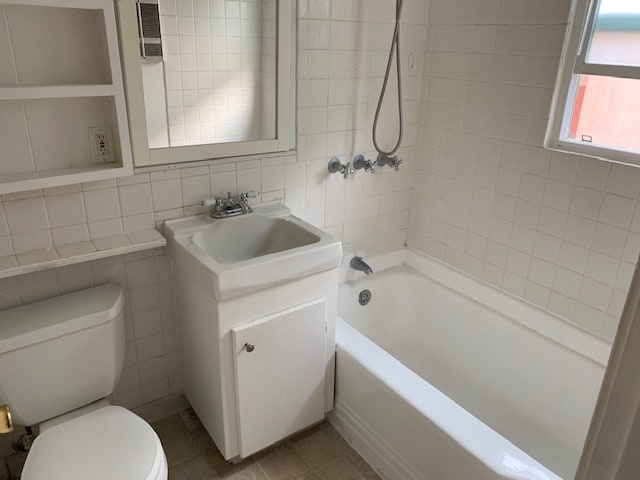 Building Photo - 1601 Franklin St