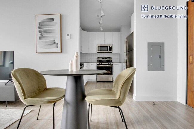 Foto del edificio - 330 S Wells St
