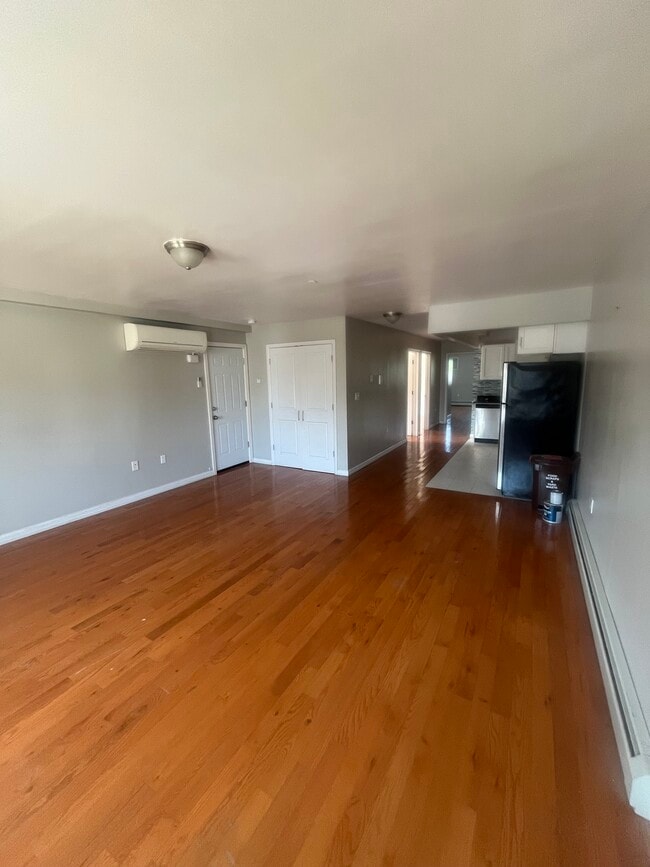 Building Photo - 14738 Springfield Ln
