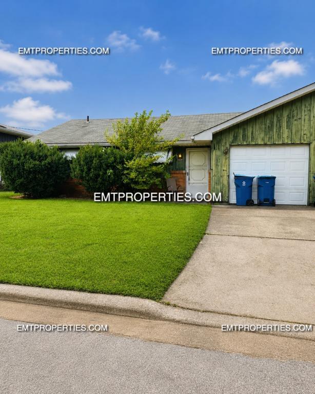 Building Photo - 3024 Meister Rd
