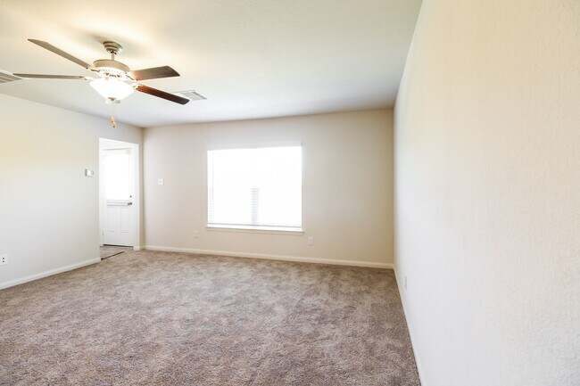 Foto del edificio - 26717 Frost Dr