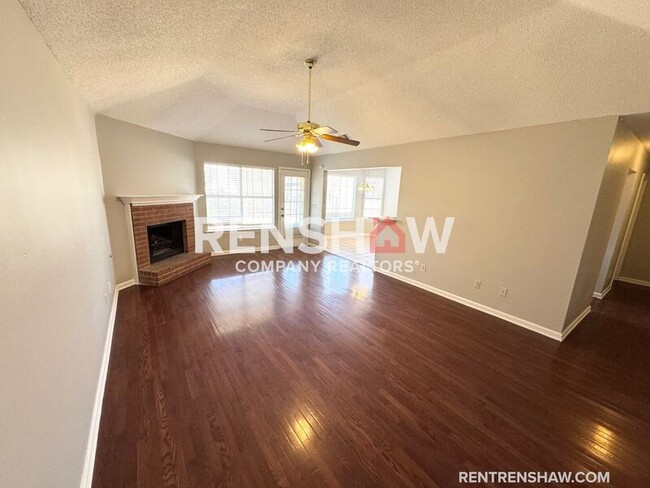 Foto del edificio - 1007 Spanish Trail Ln