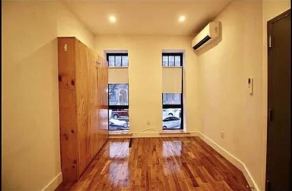 Foto del edificio - 448 Jefferson Ave